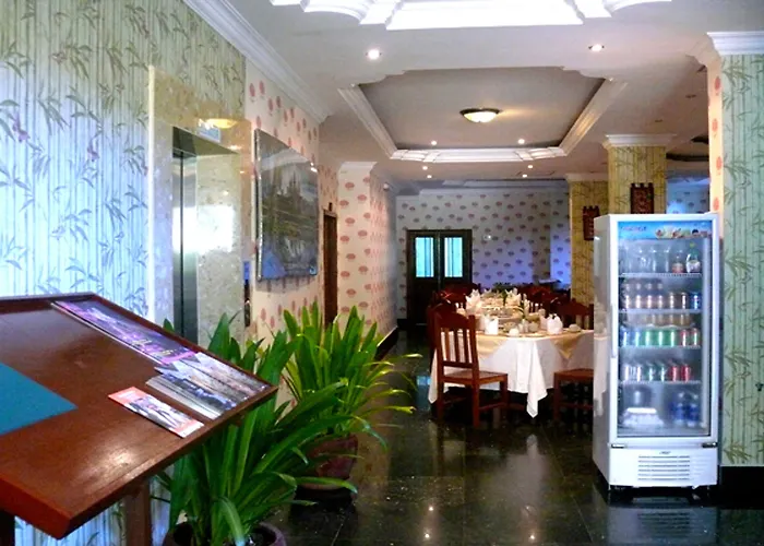 Parklane Hotel